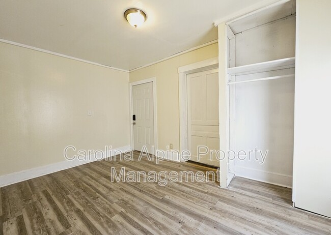 Photo - 409 Morton St Condo