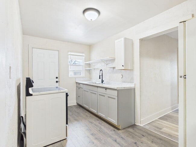 Photo - 1111 SW 13th Ave