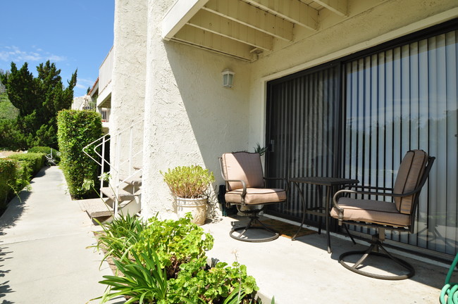 Mira Loma Apartments