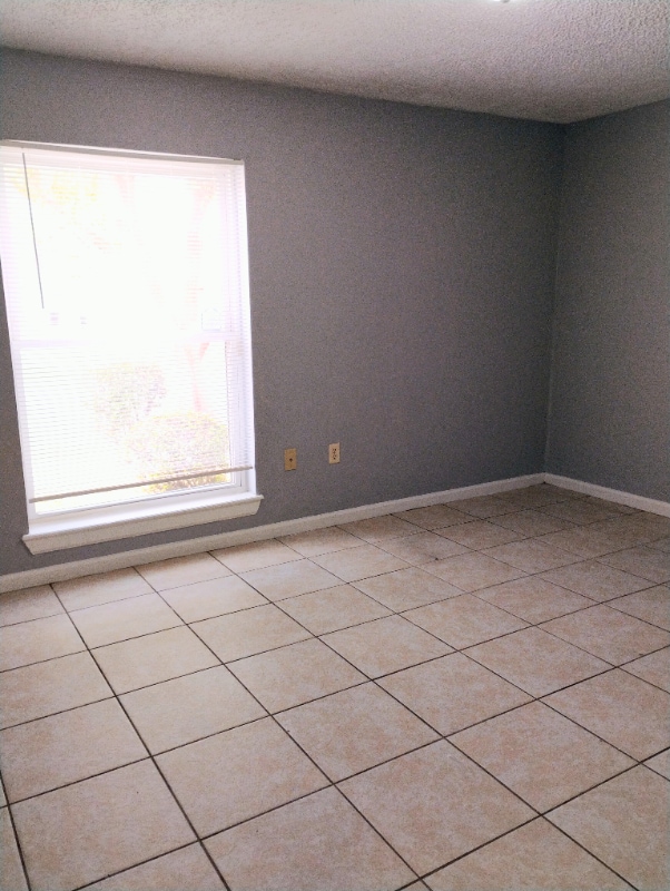 Photo - 1652 Cedar Lake Dr Unidad D