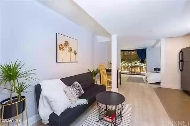 Photo - 10982 Roebling Ave