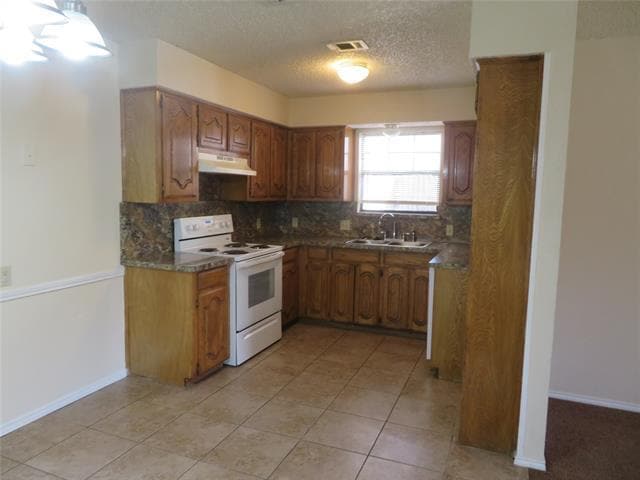 Photo - 443 Warbler Dr