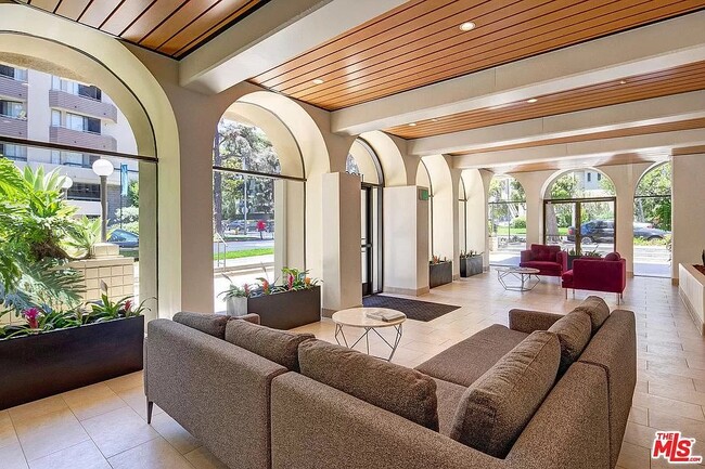 Building Photo - 1300 Midvale Ave Unit 202