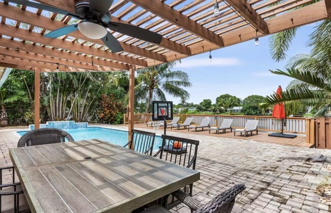 Photo - 3351 NW 67th St