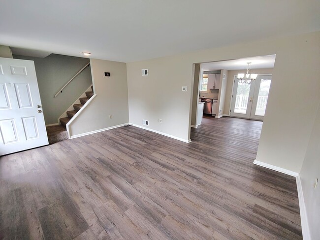 Photo - *Recently Updated 2BD/1.5BA Townhouse Available for Rent in West Mifflin*