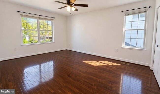 Photo - 20521 Neerwinder St