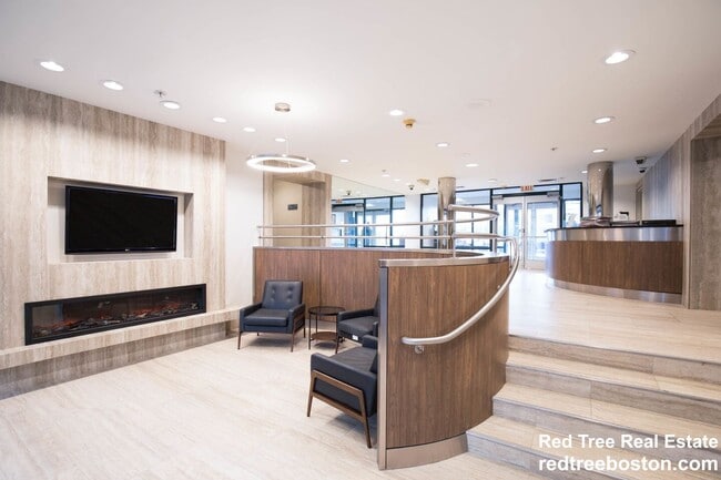 185 Freeman St Unit 638