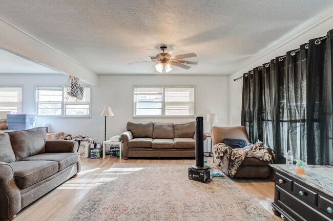 Photo - 4202 44th St