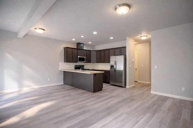 Photo - 193 Cloverdale Rd