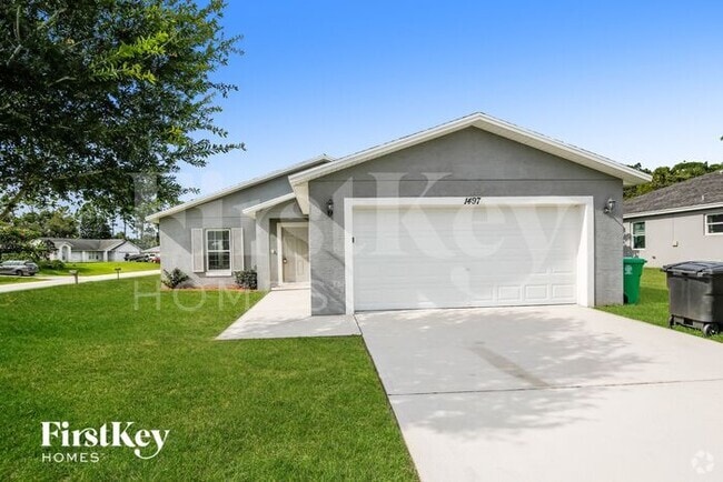 Building Photo - 1497 SW San Sebastian Ave Rental