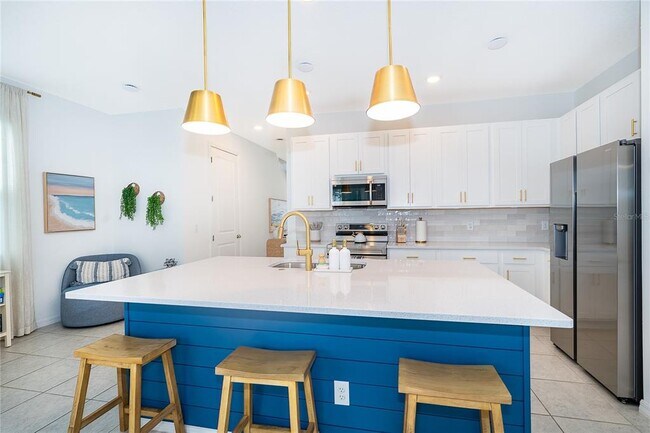 847 Longboat Dr