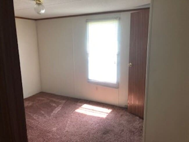 Photo - 2 Bedroom Singlewide near Pinetops Hilltop Mobile Home Park
