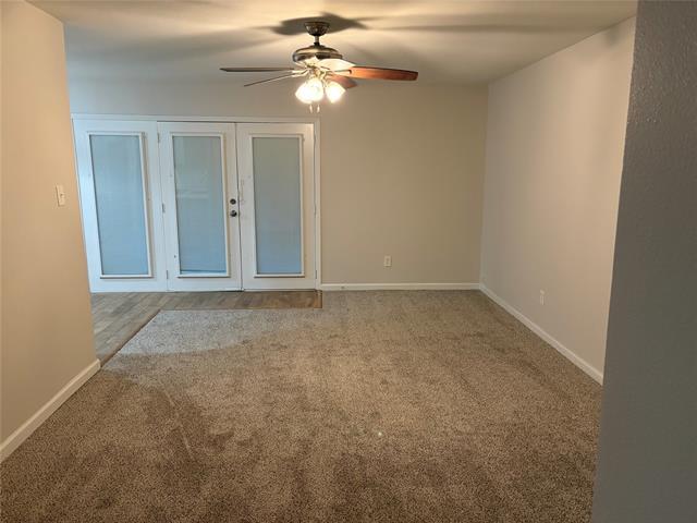 Photo - 2410 Viva Dr