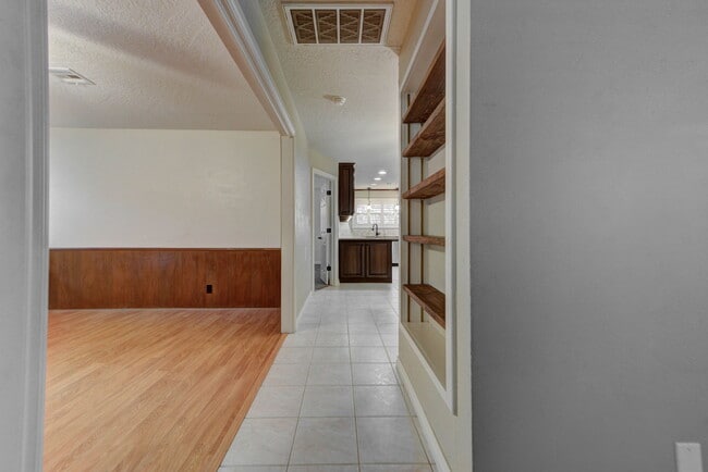 Photo - 1202 Benson Dr