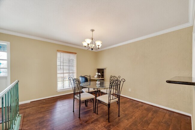 Photo - 18220 Vinland Dr Unit 8220