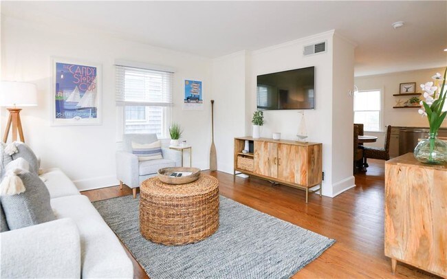 Photo - 45 1/2 2nd St