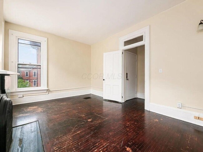 Photo - 41 Kings Ct Unit #D