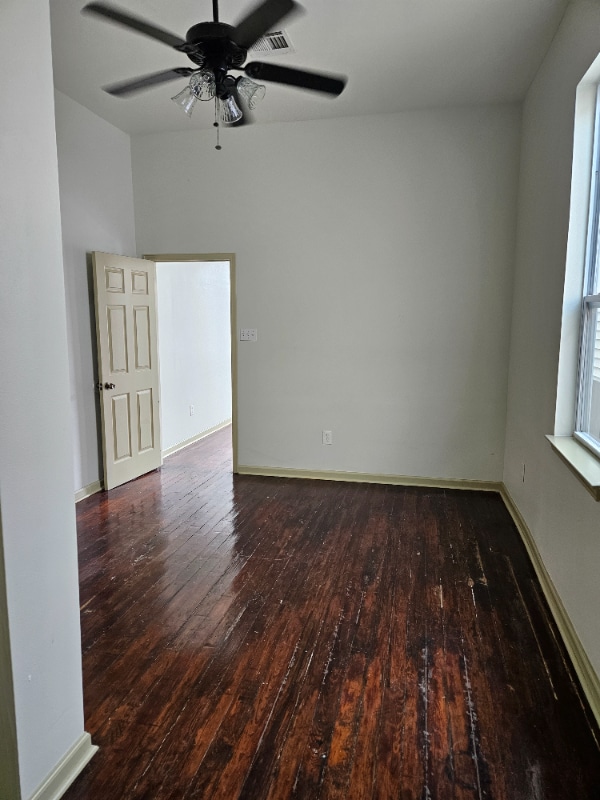 Photo - 3119 Toulouse St