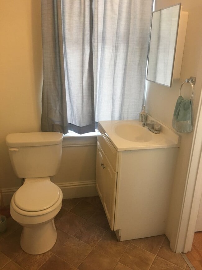 Photo - 1st Floor Efficiency Yotk City