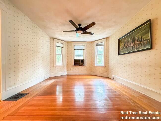 Photo - 222 Fellsway W