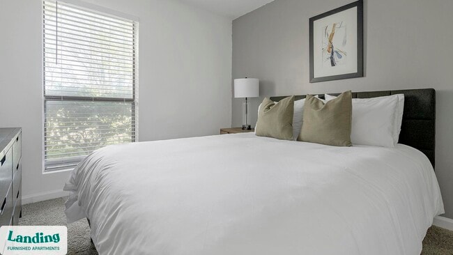 Photo - 2030 Northcliffe Dr Unit 401