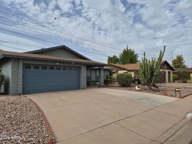 Photo - 517 W Peralta Ave