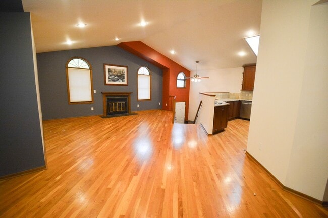 Photo - Charming 3-Bedroom Home FOr Rent with Sunr...