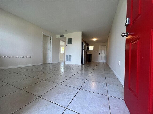 Photo - 1610 N 25th St Unit 8