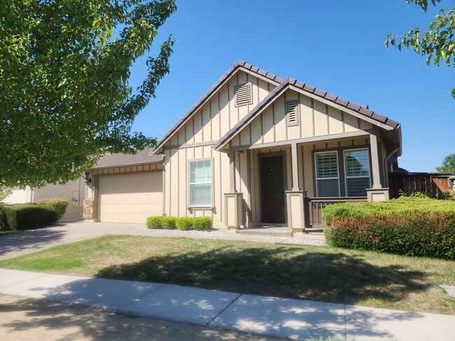 Building Photo - 1086 Silver Coyote Dr