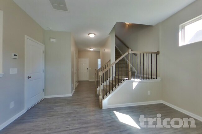 Photo - 307 Arbor Cir