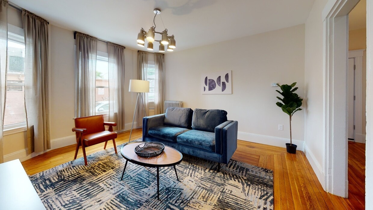 Photo - Private bedroom in 4 bed/2 bath Home