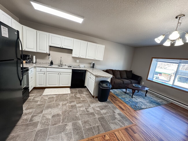 Photo - Theater Apartments Beulah Unit 10
