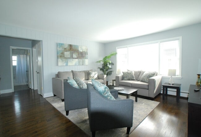 Photo - 2246 S 17th Ave Unidad GE