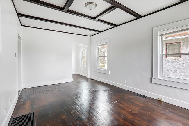 Photo - Cozy 3 bedroom w/backyard