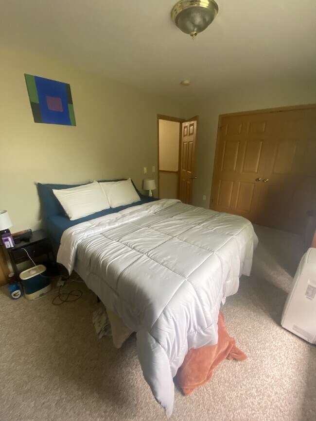2 bed 1 bath right off Water Street Available June 1st