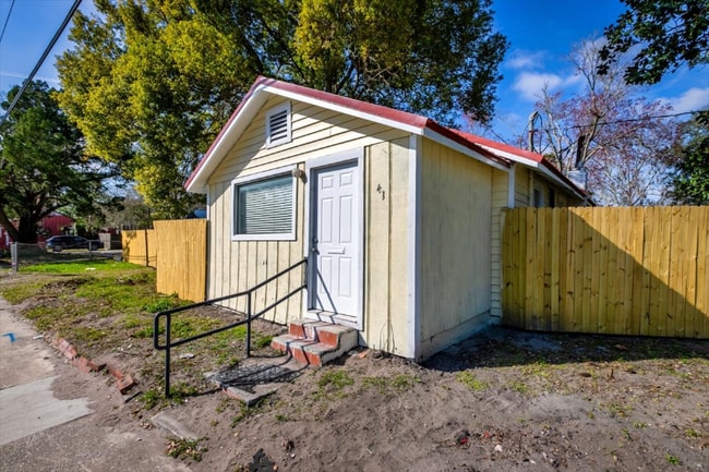 Photo - 541 New Berlin Rd