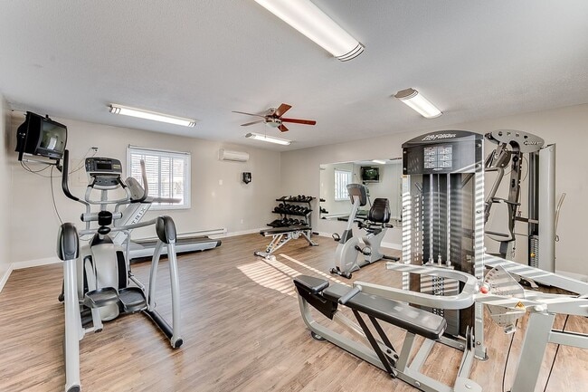 Photo - Lexington Hills Apartments