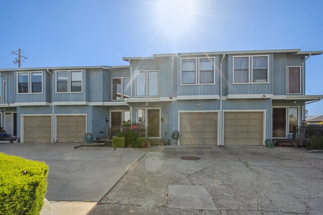 Photo - 19216 Center St Townhome