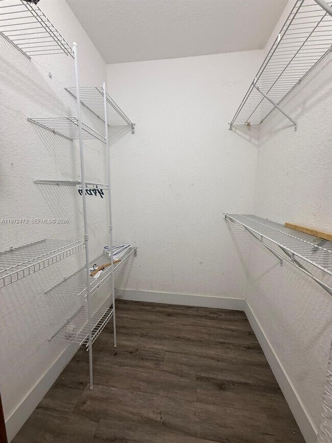 Photo - 718 SE 12th Ter