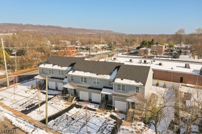 Photo - 158 N Auten Ave