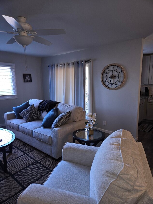 Living Room - 613 Hillsboro Rd (Franklin, TN)