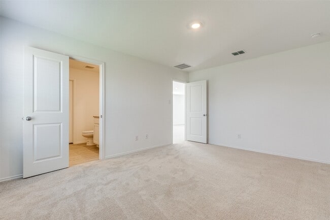 9213 Grackle Pl