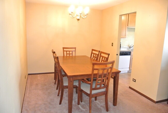 Photo - 2458 Charleston Dr Unit 5