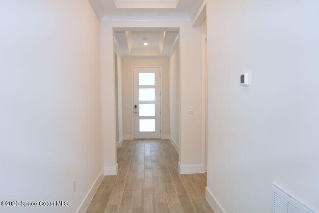 Photo - 657 Clearwater Ave