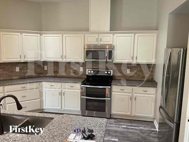 Photo - 121 Alexandria Cir
