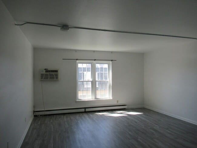 Photo - One bedroom/one bath apartment in Brown Deer