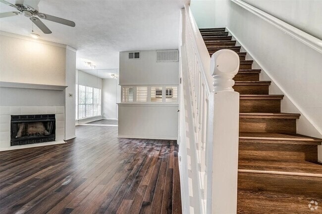 Building Photo - 5619 Preston Oaks Rd Unit 206A Rental