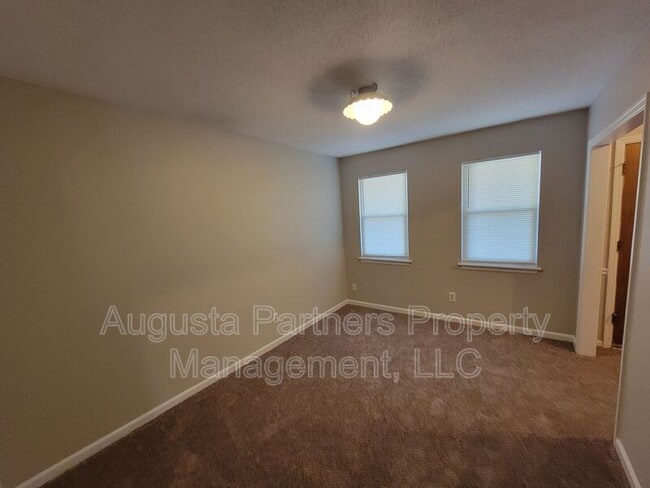 Photo - 4460 Whisperwood Dr