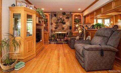 Photo - 28418 Walker Ave