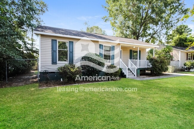 Photo - 501 Riley St